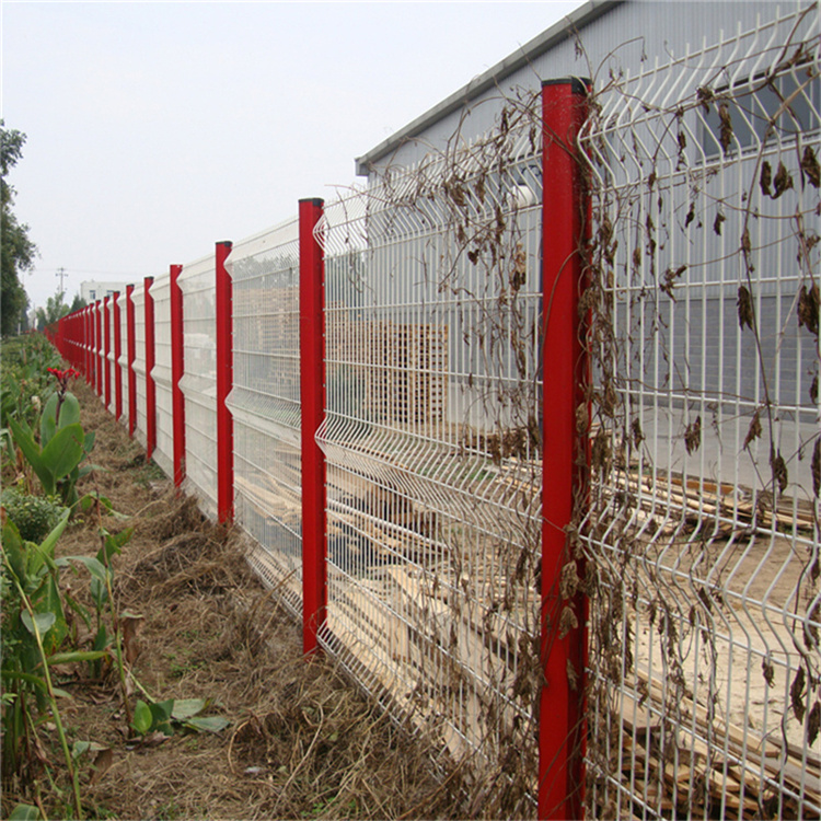 甘肅桃型柱護(hù)欄網(wǎng)